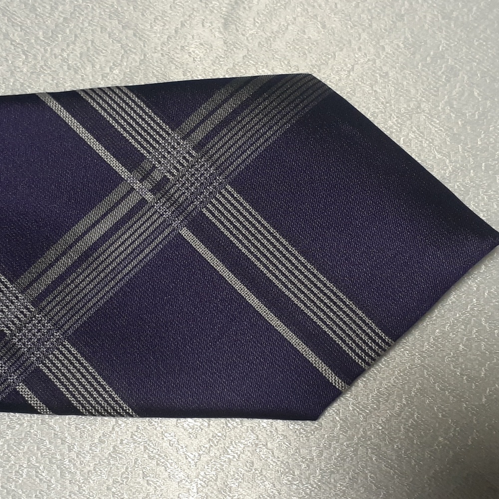 Kenneth Cole Men's Silk Tie Classic Purple Plaid Formal Versatile